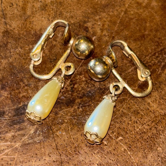 Sarah Coventry Jewelry - Sarah Coventry Faux Pearl Golden Earrings Vintage 1950s FREE SHIPPING